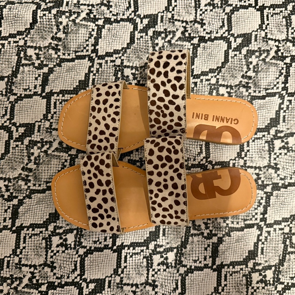 Gianni Bini Leopard Print Sandals